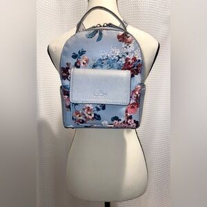 Women’s CELINE DION light‎ gray floral backpack